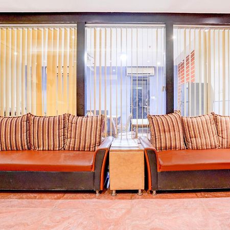 Super Townhouse Oak Times Square Le Western Βομβάη Εξωτερικό φωτογραφία