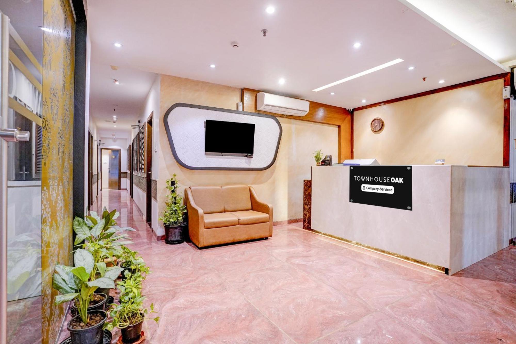 Super Townhouse Oak Times Square Le Western Βομβάη Εξωτερικό φωτογραφία
