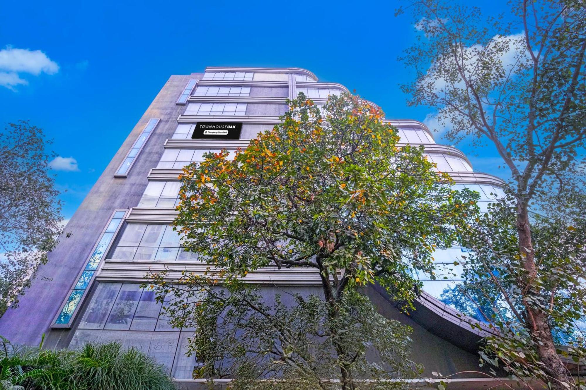 Super Townhouse Oak Times Square Le Western Βομβάη Εξωτερικό φωτογραφία