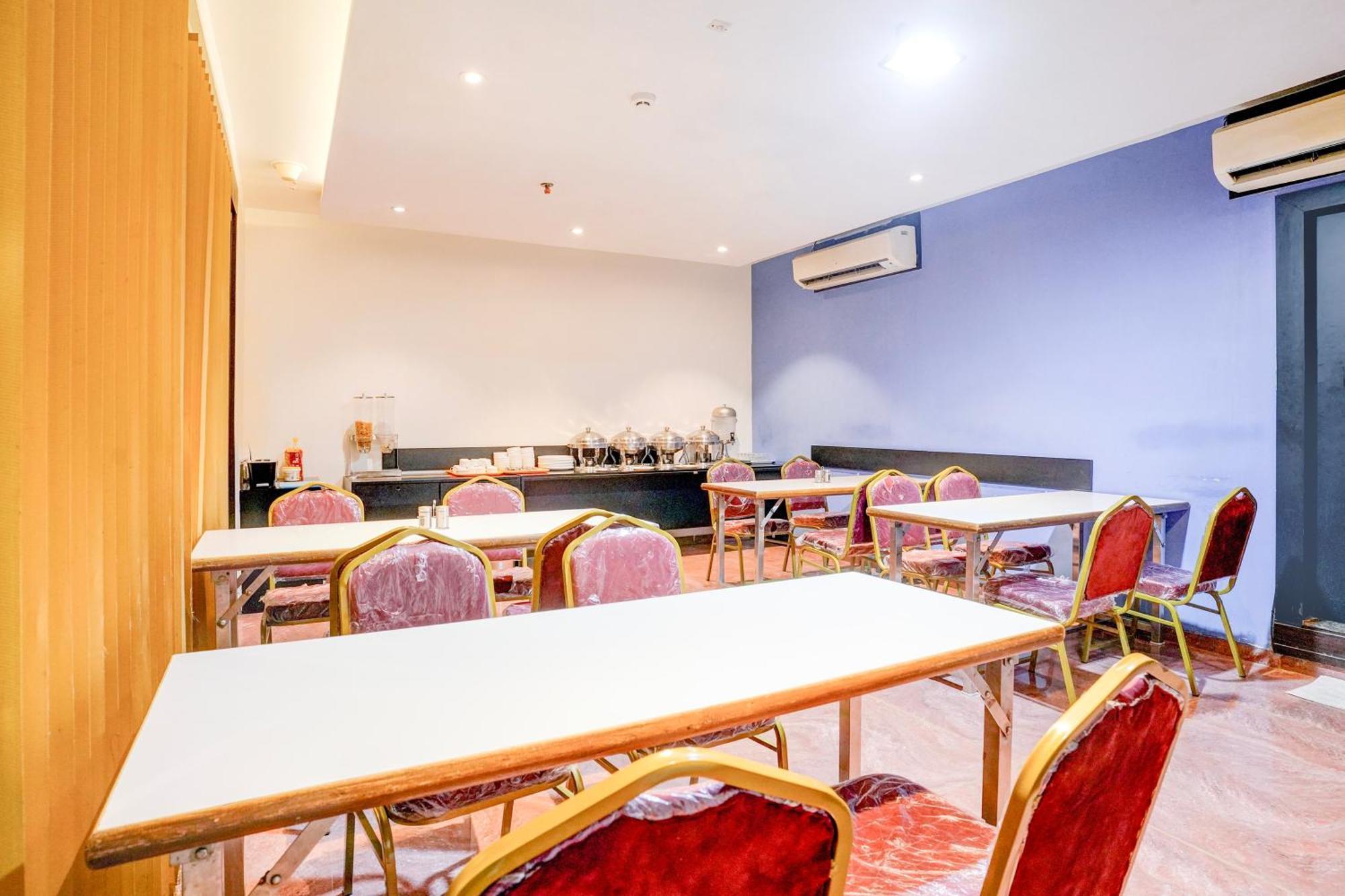 Super Townhouse Oak Times Square Le Western Βομβάη Εξωτερικό φωτογραφία